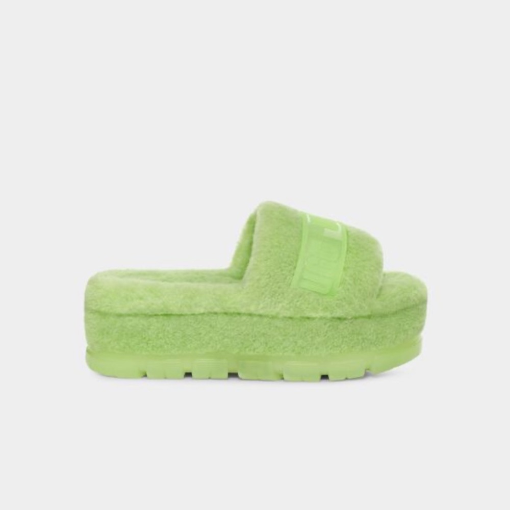 UGG Australia Fluffita Clear size 8